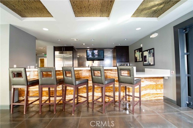 Detail Gallery Image 37 of 64 For 21301 Erwin St #237,  Woodland Hills,  CA 91367 - 2 Beds | 2 Baths