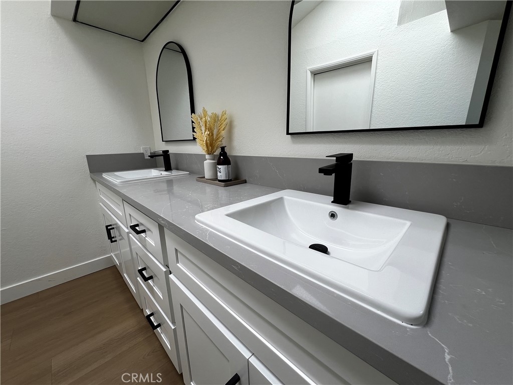 MLS #WS25255441 image #27