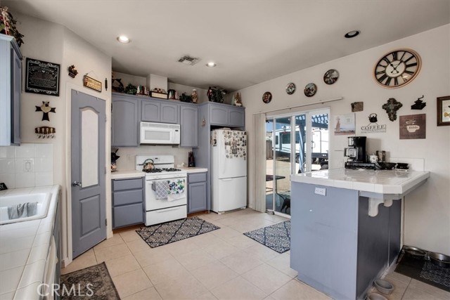 Detail Gallery Image 12 of 46 For 58583 Buena Vista Dr, Yucca Valley,  CA 92284 - 3 Beds | 2 Baths