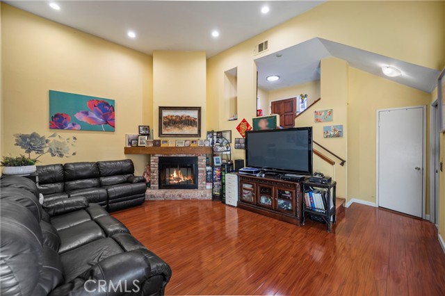 Detail Gallery Image 15 of 25 For 1014 S Marengo, Alhambra,  CA 91803 - 2 Beds | 2/1 Baths