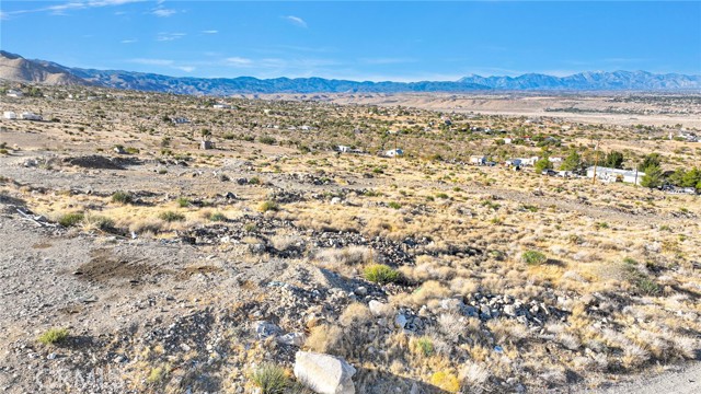 Detail Gallery Image 10 of 11 For 20828 Riverview Rd, Apple Valley,  CA 92308 - – Beds | – Baths