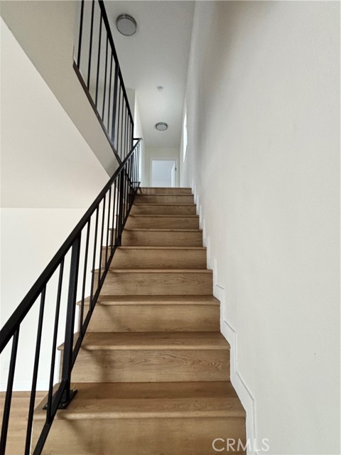 Detail Gallery Image 5 of 31 For 1705 E 111th Pl, Los Angeles,  CA 90059 - 3 Beds | 2 Baths