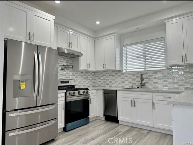 Detail Gallery Image 23 of 23 For 11918 Dehougne #2,  North Hollywood,  CA 91605 - 4 Beds | 3 Baths