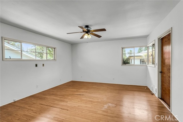 Detail Gallery Image 13 of 26 For 4389 Brentwood Ave, Riverside,  CA 92506 - 3 Beds | 2 Baths