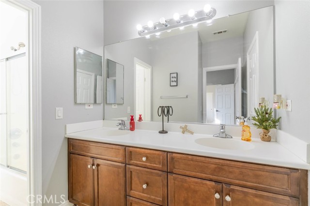 Detail Gallery Image 28 of 41 For 6059 Brentwood Ave, Lancaster,  CA 93536 - 7 Beds | 4 Baths