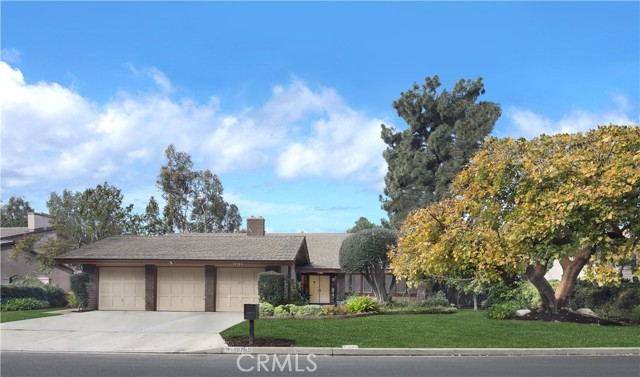 Image 2 for 10765 Equestrian Dr, North Tustin, CA 92705