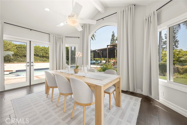 20640 Via Breve, Yorba Linda CA: https://media.crmls.org/medias/e529c7d3-96cf-4136-8eb0-6df84385aee7.jpg