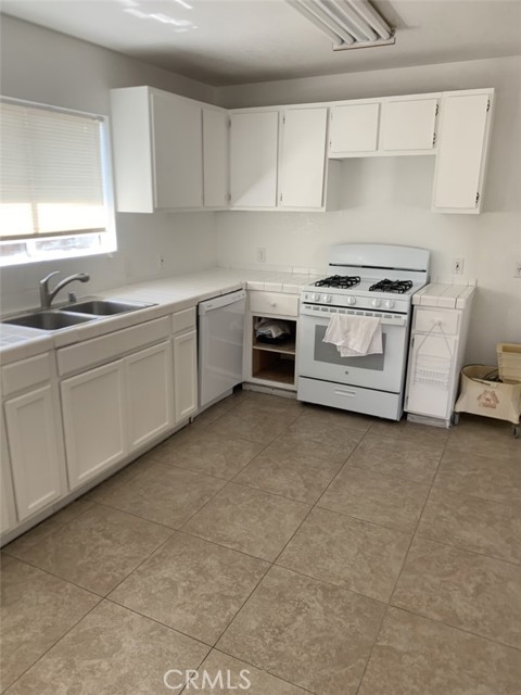 11189 Mountain Avenue, Riverside, CA, 92505 11189 Mountain Avenue, Riverside, CA, 92505