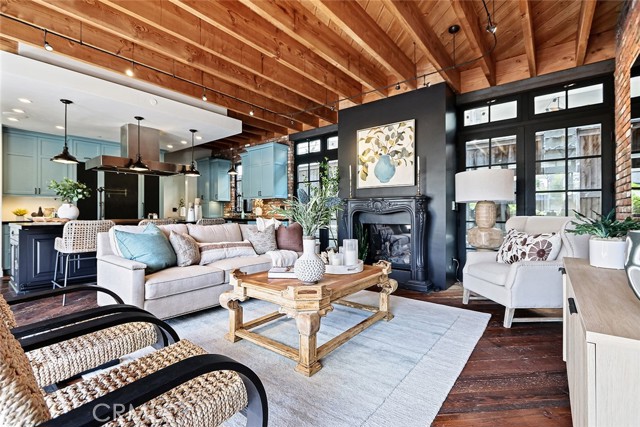 3208 Agnes Road, Manhattan Beach CA: https://media.crmls.org/medias/e52b4cf7-6fb7-4fcb-9747-c36ac048f83a.jpg