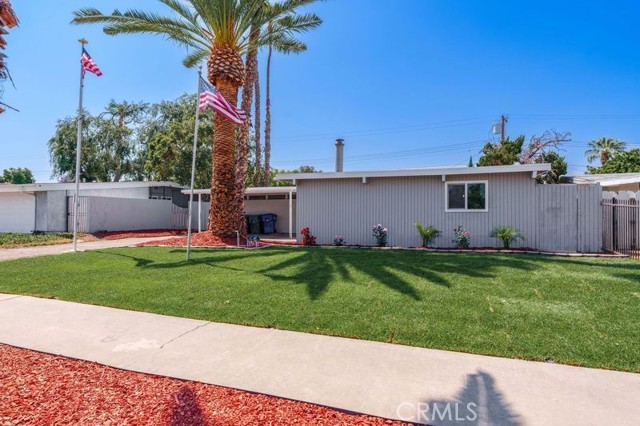 8235 Coleman Street, Riverside CA: https://media.crmls.org/medias/e52be6a9-195e-4841-8777-517c12fb1db6.jpg