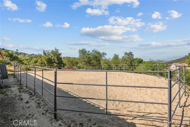 21100 Paseo Montana, Murrieta CA: https://media.crmls.org/medias/e52d1bad-a303-4ae8-b46f-874c7d0fc401.jpg