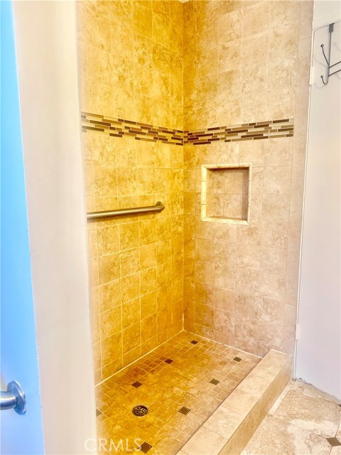 Detail Gallery Image 22 of 29 For 801 E 1st St #17,  Long Beach,  CA 90802 - 1 Beds | 1 Baths