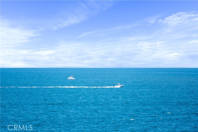 201 Calle Miramar, Redondo Beach CA: https://media.crmls.org/medias/e52e68d8-a02d-4702-bc18-a99154d861b3.jpg