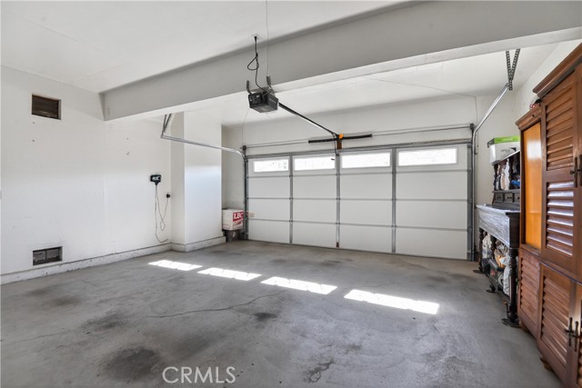 Detail Gallery Image 9 of 58 For 2621 Fallen Leaf Ct, Simi Valley,  CA 93063 - 4 Beds | 3 Baths