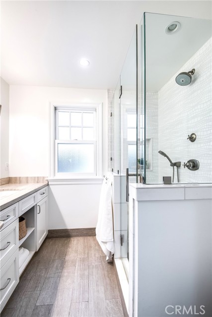 501 6th Place, Manhattan Beach, California 90266, 4 Bedrooms Bedrooms, ,2 BathroomsBathrooms,Residential,Sold,6th,SB23176896