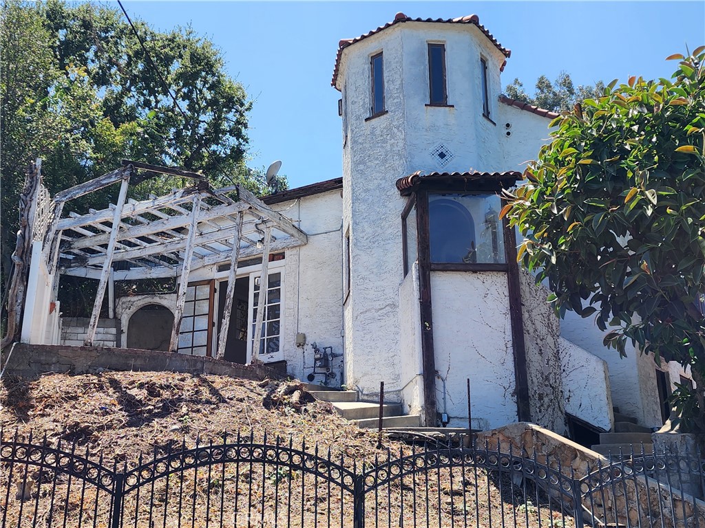 7166 Woodrow Wilson Drive