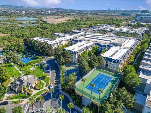 2380 Scholarship, Irvine CA: https://media.crmls.org/medias/e52fd680-d70d-4198-834a-03579364f9a7.jpg