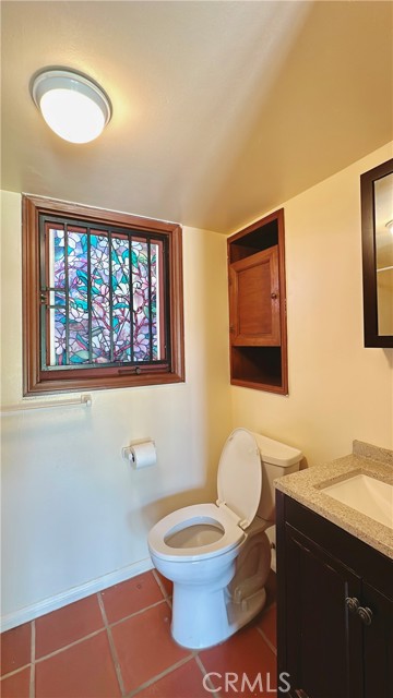 2051 Fair Oaks Avenue, South Pasadena CA: https://media.crmls.org/medias/e52fd93b-8410-4086-9d78-fb8c87ce6ea0.jpg