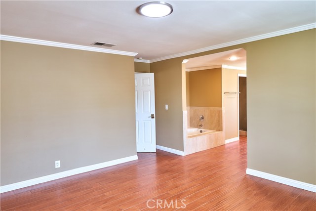 Detail Gallery Image 23 of 43 For 1035 English Oaks, Arcadia,  CA 91006 - 4 Beds | 2/1 Baths