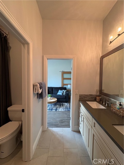 Image 11 of 12 For 250 Mount Rushmore