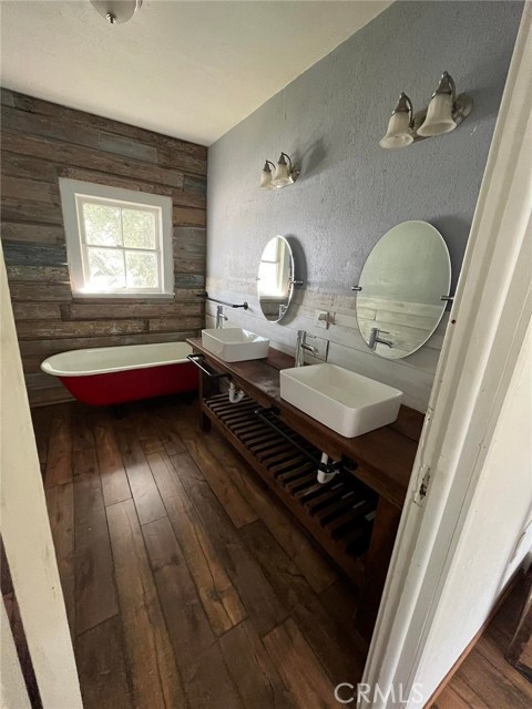 BATHROOM IN FARM HOUSE