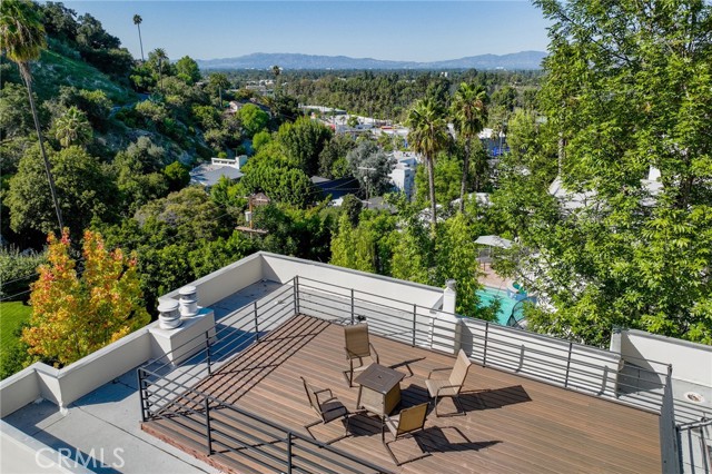 4148 Sunswept Drive, Studio City, California 91604, 5 Bedrooms Bedrooms, ,5 BathroomsBathrooms,Single Family Residence,For Sale,Sunswept,SR24236224