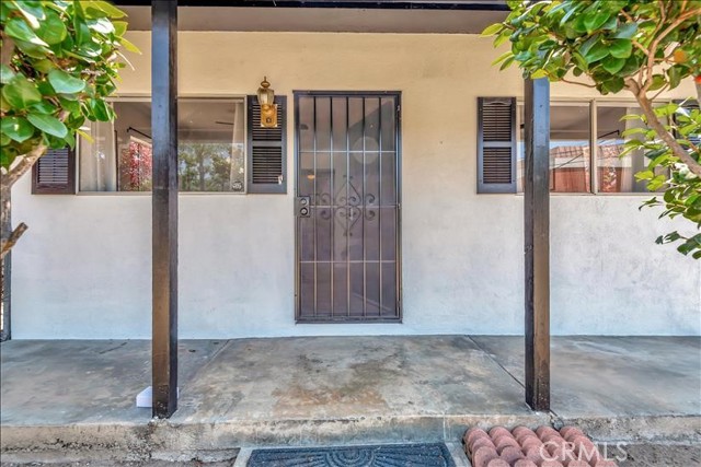 518 E Lime, Monrovia CA: https://media.crmls.org/medias/e5325c4e-6bd9-46ca-8c47-35d994b030a6.jpg