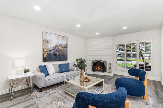 3125 Yukon Avenue, Costa Mesa CA: https://media.crmls.org/medias/e532a026-e858-4ebe-a057-58301ba52d65.jpg
