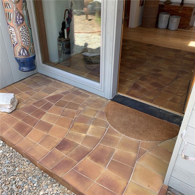 Detail Gallery Image 5 of 47 For 2519 Cedarwood, –,  CA 93222 - 3 Beds | 2/1 Baths