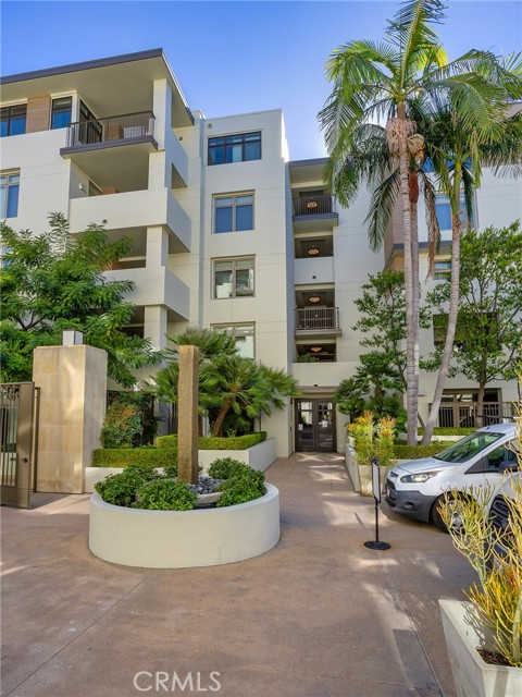 Detail Gallery Image 2 of 55 For 920 Granite Dr #213,  Pasadena,  CA 91101 - 2 Beds | 2/1 Baths