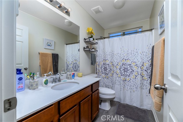 Detail Gallery Image 10 of 20 For 29426 Batters Box, Lake Elsinore,  CA 92530 - 4 Beds | 3 Baths