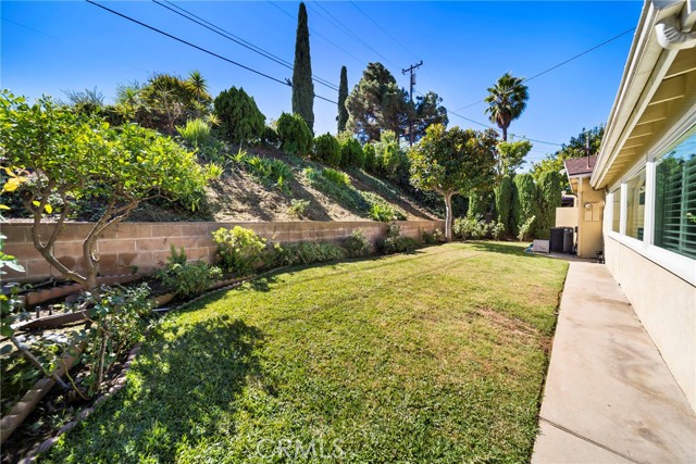 Detail Gallery Image 26 of 32 For 220 Barranca Dr, Monterey Park,  CA 91754 - 3 Beds | 3 Baths