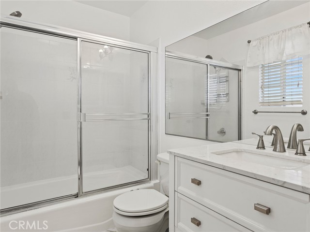 Detail Gallery Image 24 of 38 For 1706 Grismer Ave #211,  Burbank,  CA 91504 - 2 Beds | 3 Baths