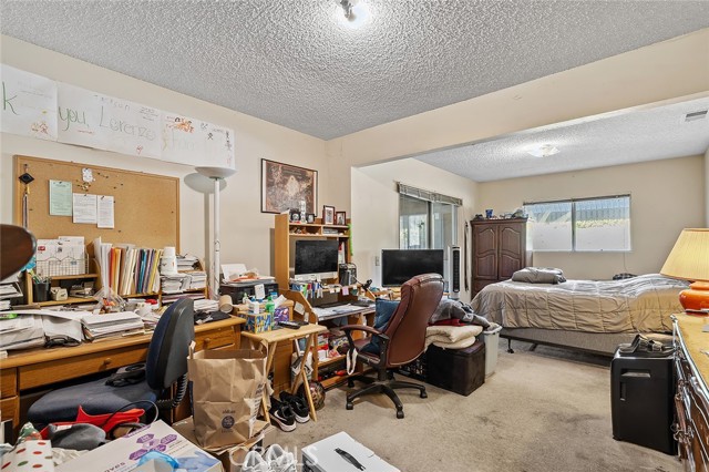 2538 Frost Avenue, Thousand Oaks CA: https://media.crmls.org/medias/e5357092-6947-4a3f-bb3f-c672c2f31d1d.jpg