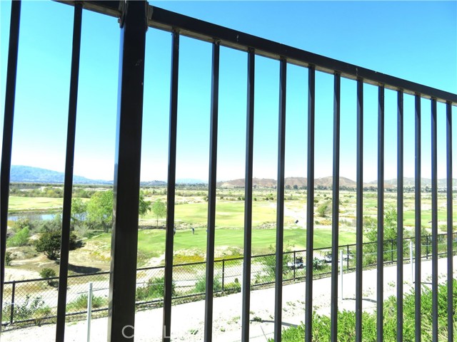 29157 Sunforest, Lake Elsinore CA: https://media.crmls.org/medias/e535b075-575c-4079-8d6c-a018229ddcf4.jpg