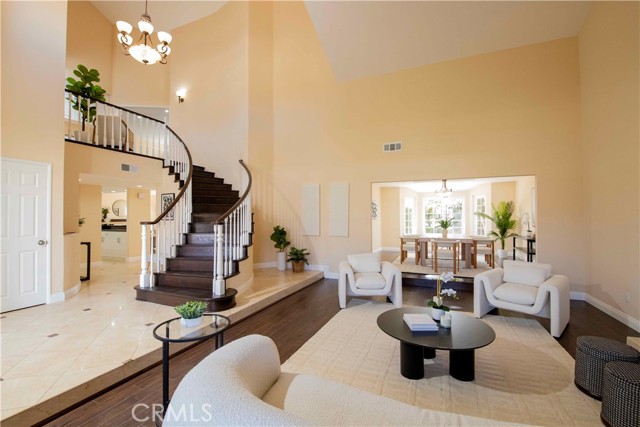12860 Charlwood Street, Cerritos CA: https://media.crmls.org/medias/e5369801-dc22-4a03-a5c2-344c70d21177.jpg