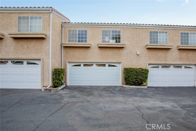 Detail Gallery Image 2 of 35 For 14202 Flower St #J,  Garden Grove,  CA 92843 - 3 Beds | 2/1 Baths