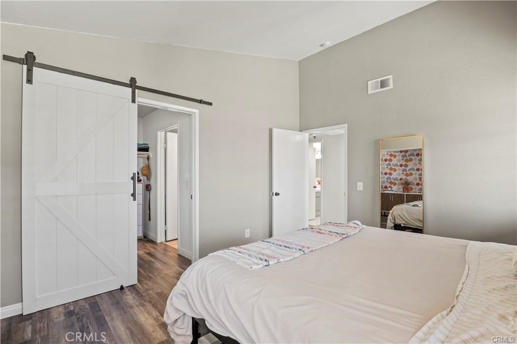 Detail Gallery Image 8 of 12 For 6545 Reseda Bld #17,  Reseda,  CA 91335 - 2 Beds | 2 Baths