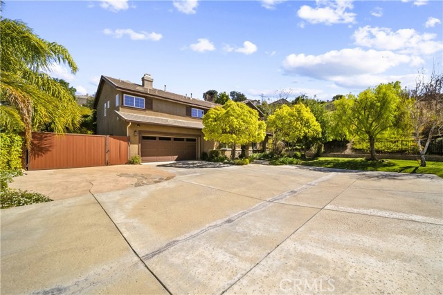 Detail Gallery Image 6 of 68 For 22262 Trinity Pl, Saugus,  CA 91390 - 5 Beds | 3 Baths