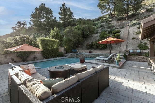 3033 Hopeton Road, La Crescenta CA: https://media.crmls.org/medias/e5372043-9561-46b0-975e-d0128ae1ba90.jpg