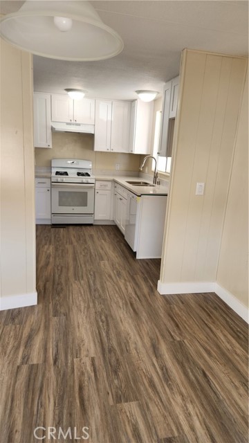 Image 34 of 41 For 26102 Bamboo Palm Drive