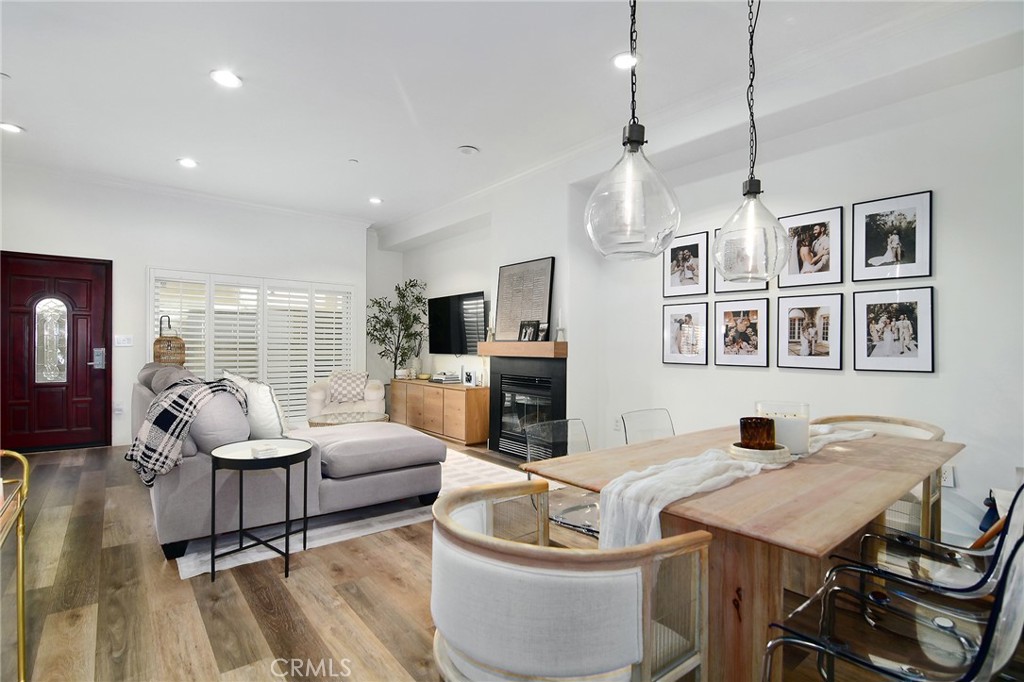 13360 Burbank Boulevard #16
