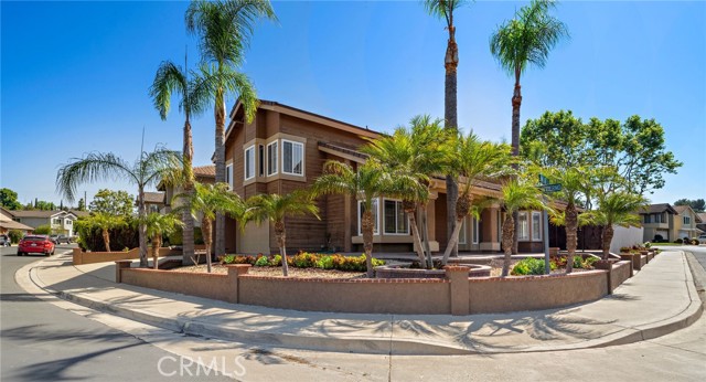 21572 Via Invierno, Lake Forest CA: https://media.crmls.org/medias/e5390245-ab87-4514-b80e-b183e14aa4ac.jpg