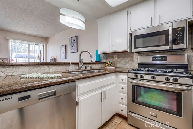Detail Gallery Image 22 of 59 For 7302 Bright Ave #B,  Whittier,  CA 90602 - 2 Beds | 3 Baths