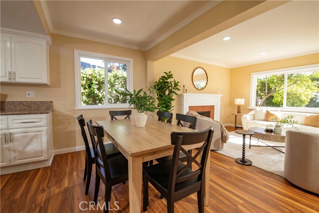 Detail Gallery Image 25 of 55 For 1305 W Riverside, Burbank,  CA 91506 - 4 Beds | 2 Baths