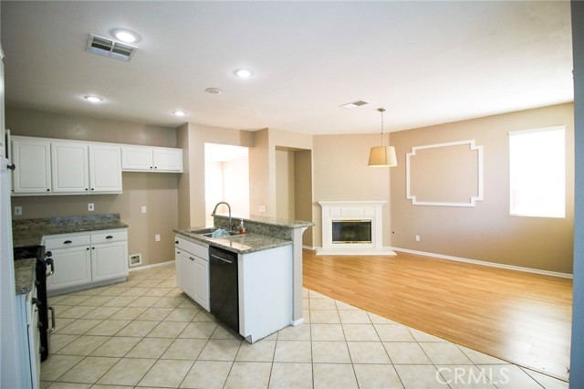 Detail Gallery Image 6 of 26 For 26779 Musial Cir, Menifee,  CA 92585 - 2 Beds | 2 Baths