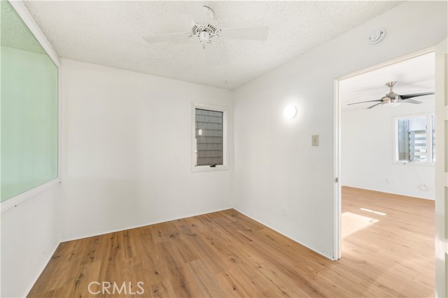 1510 W Oceanfront, Newport Beach CA: https://media.crmls.org/medias/e53a2b57-8461-4583-8f15-b7d5f2fd0a25.jpg