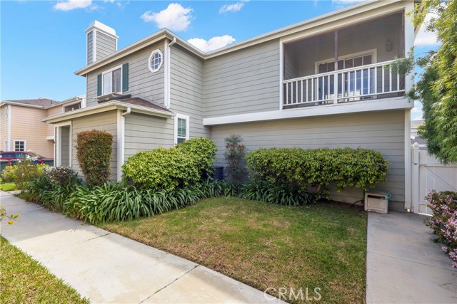 Detail Gallery Image 24 of 34 For 3327 California Ave, Signal Hill,  CA 90755 - 3 Beds | 2/1 Baths