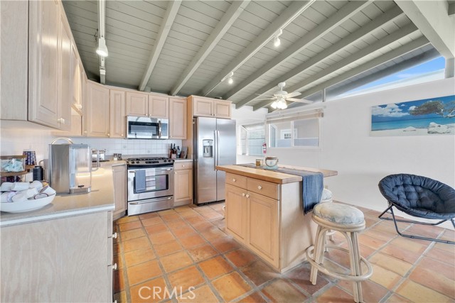 Detail Gallery Image 12 of 26 For 35757 Beach Road, Dana Point,  CA 92624 - 3 Beds | 2 Baths