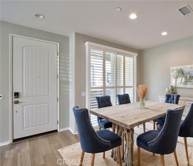 Detail Gallery Image 3 of 22 For 31435 Calle Luna, Temecula,  CA 92592 - 3 Beds | 2 Baths